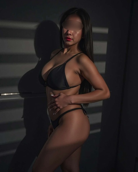 Foto von Miya nur für Kurze Zeit!