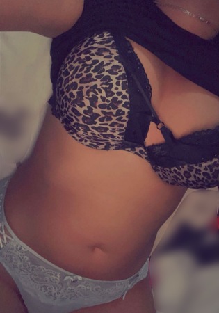 Aaliyah, Hamm