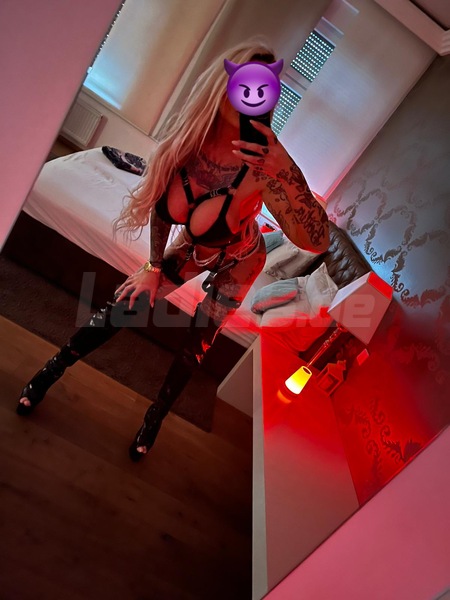 Foto von Bizarrlady Annaluxflame