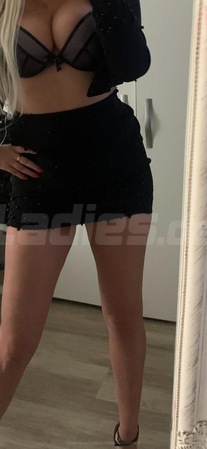Elena - Nur per WhatsApp erreichbar, Stuttgart