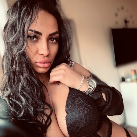 Nelli GANZ NEU, Nürnberg