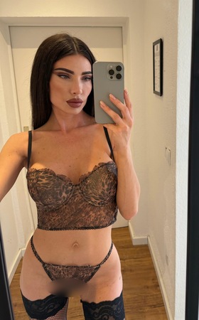 Skinny Sloppy BJ Queen Maya, Frankfurt am Main