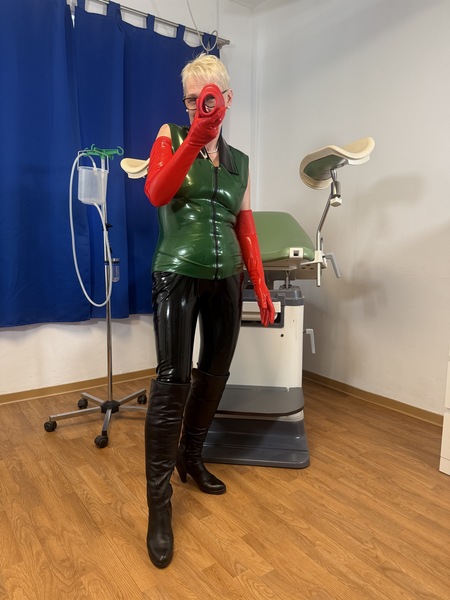 Foto von F*stschw*ster - KEIN SEX -