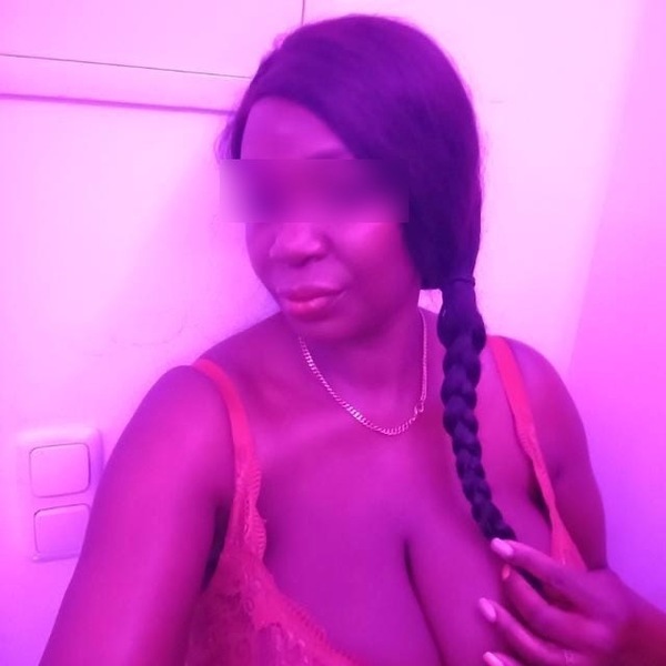 Foto von Janette Kontakt nur über Whats App