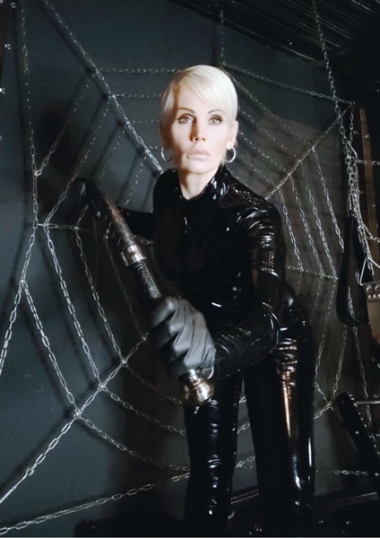 Foto von Mistress Helen Bates