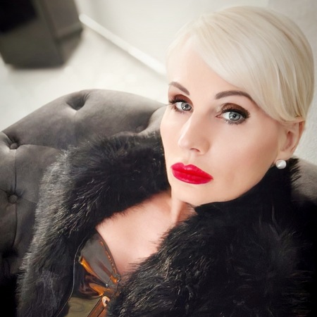 Mistress Helen Bates - Hypnose Domina, München