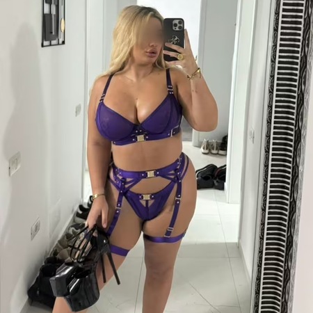 Selena NEU NEU NEU!!, Erlangen