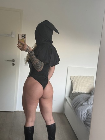 Deutsche, sportliche Kim - nur Whats App, Trier