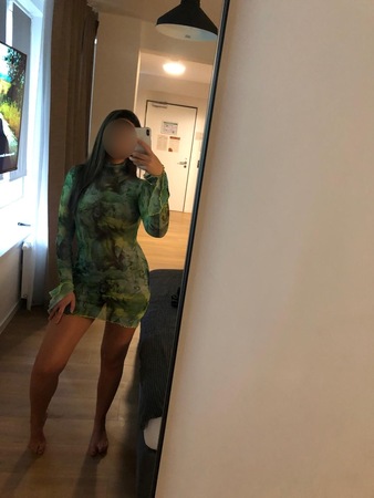 Karolina NEUIch bin momentan nur telefonisch ereichbar ., Essen