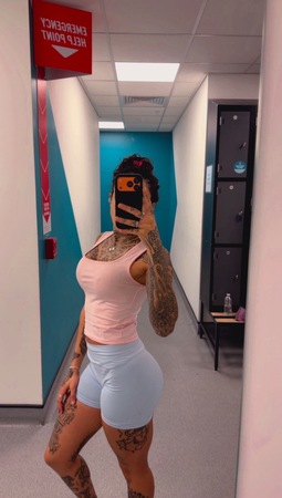 Sarah Lee, Neue Nummer, Stuttgart