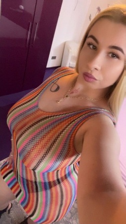 Jasmin bei Tantramassage Sarina, Lübeck