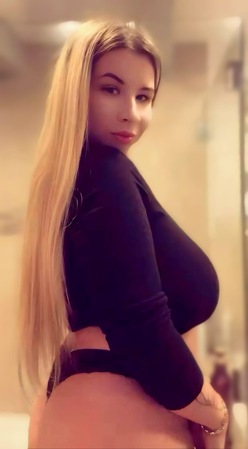 Jasmin bei Tantramassage Sarina, Lübeck