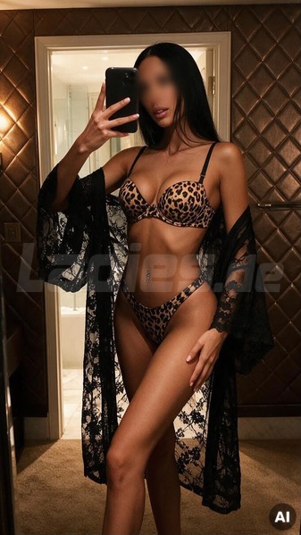 Foto von Deutsch Türkisch Skinny G*irl (18+) Selin - bitte Anruf/SMS