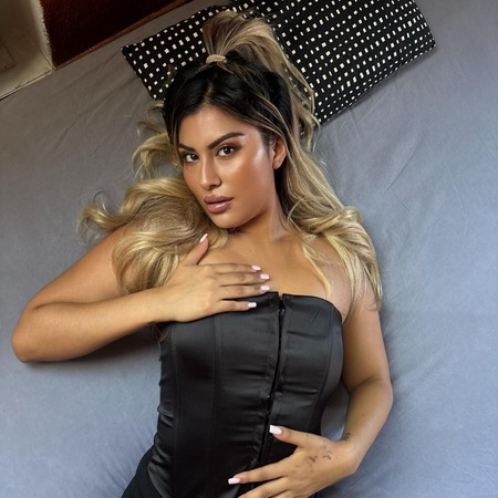 Sofia bei Velvet-Massage, Frankfurt am Main