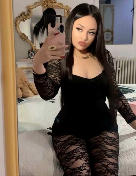 Foto von Julia - NEU Zum. 1 Mal da!