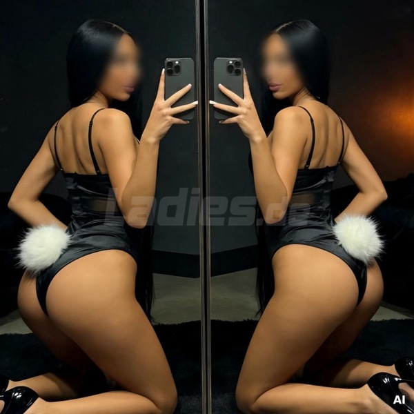 Foto von Deutsch Türkisch Skinny G*irl (18+) Selin - bitte Anruf/SMS
