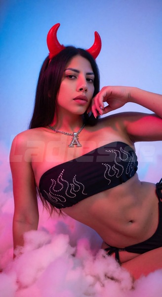Foto von TS Ariana Fernandez