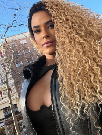 TS Nayla Menezes, Stuttgart