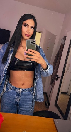 Domina Yoli, Velbert