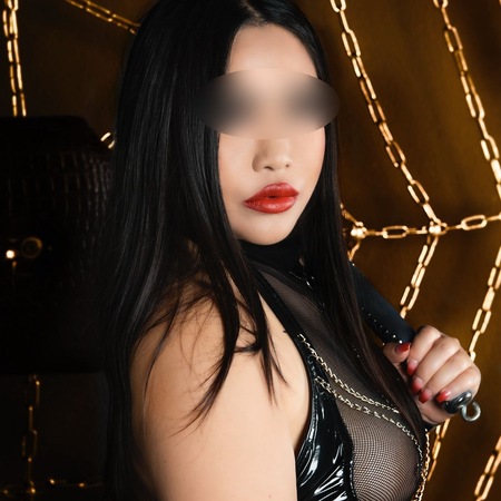 Domina Lady Suttira, München