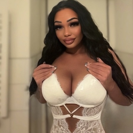 Alisha Party Girl (18+)