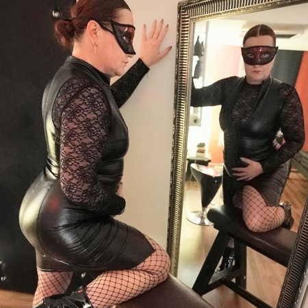 Domina Lady NORA