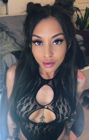 SkinnyGizem, LadiesSTARS
