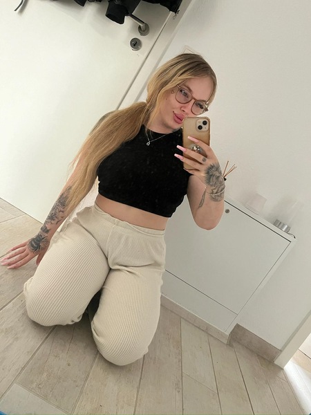 Foto von Deutsche Finja - große Naturbrüste