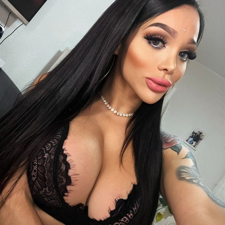 TS Isabella Zapata, Berlin