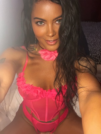 Naughty_Brazilian, Worms