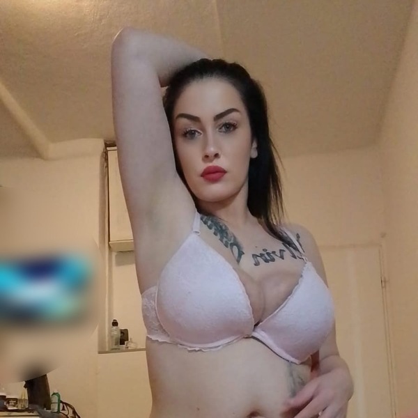 Alexandra - NUR Escort!