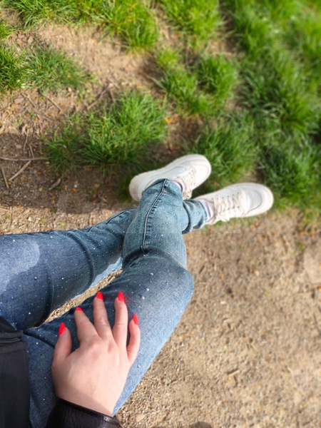 Foto von Sabina – Naturbrüste Ti**enfi**,DT, D*ld* Spiele
