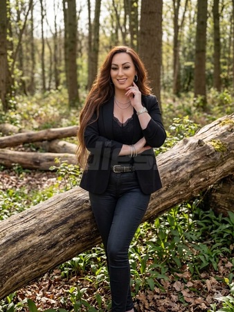 Sabina – Naturbrüste Ti**enfi**,DT, D*ld* Spiele, Köln