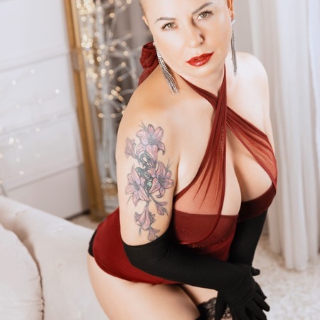 Gloria bei Massagestudio Jasmin, Ulm