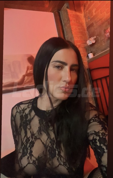 Foto von DANIELA - NEU NEU NEU! DT extra tief - Gf6