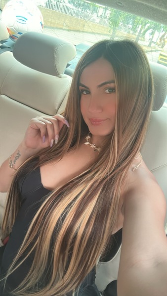 Foto von TS Silvia Santana Porn*st*r XXL Princess Party