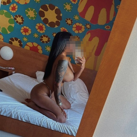 Aaliyah Nur online Service, Wuppertal