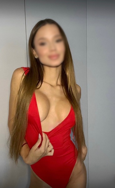 Foto von Olga 100 %REAL-Haus/ Hotelbesuch/ Büro