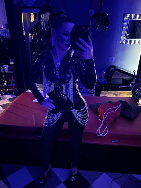Foto von Domina Miss Ella Narcotic