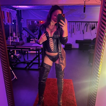 Domina Miss Ella Narcotic, Kassel