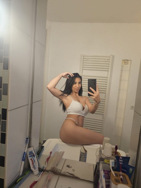 Gabi - Top Service! – Gotha photo 5