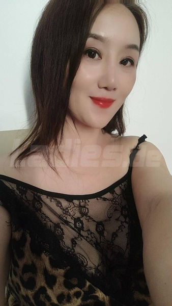 Foto von Lina - Bitte SMS senden