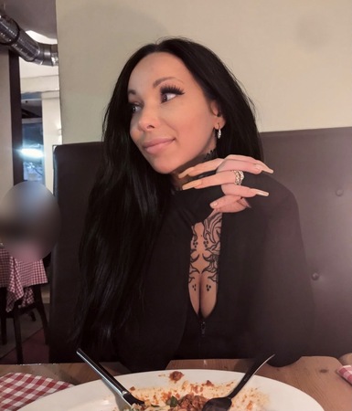 DEUTSCHE LAURA Berlins Favorit Girl (18+) in deiner Stadt, Magdeburg