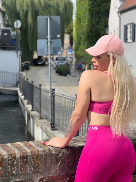 Foto von 23cm aktiv Pamela Braum
