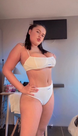 Bella Angel, München