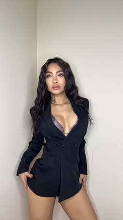 Amaya nur per Whatsapp, Stuttgart