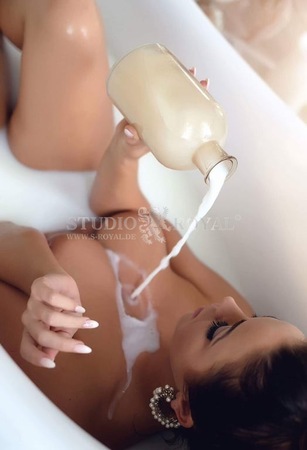 Sophie im Studio Royal, Oldenburg