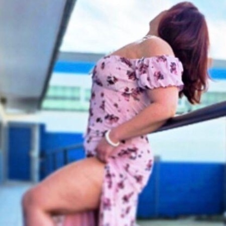 Milena im Tantra Studio Exclusiv, Diez