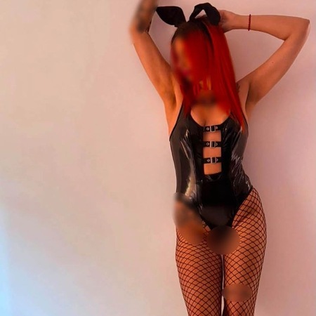 Ariana 19J. Top Service !!!, München