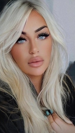 Marie 28, Party und dirty Talk, Hannover